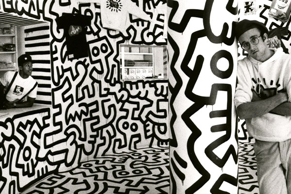 keith Haring nel suo Pop Shop