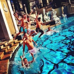 Boys jumping in the Neptune pool! #hearstcastle #sansimeon #neptunepool #cannonball @rharris_ by amandahearst