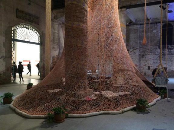 Ernesto Neto, “Um Sagrado Lugar (A Sacred Place)”, Viva Arte Viva, Arsenale